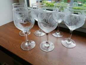 Krásné skleničky na víno 340 ml, sklo - 2