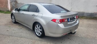 Honda Accord - 2
