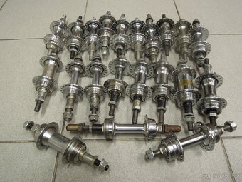 zadní náboje 36děr - 2