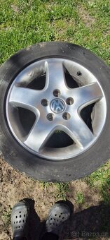 Vw multivan kola - 2