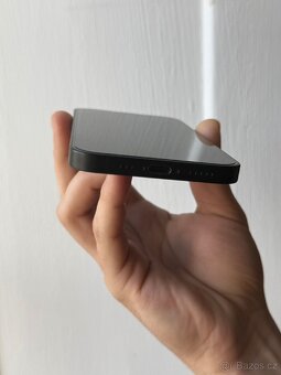 iPhone 16e 128 GB - 2