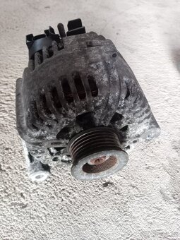 BMW E,90/91/92 320d startér a alternator - 2