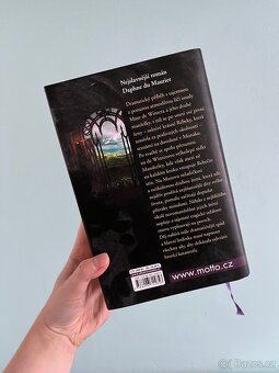 🌫 Mrtvá a živá – Daphne du Maurier - 2