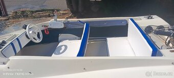 Člun s motorem Tohatsu 5Hp - 2