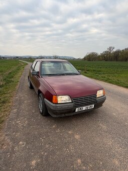 Opel kadett E - 2