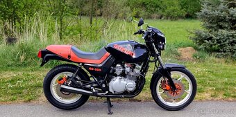 Suzuki GS 650 G Katana - 2