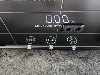 Elektronická váha pro psy, kočky a štěňata do 100 kg - 2