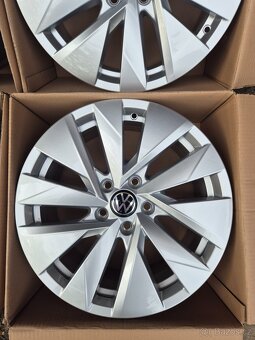 5x112 r17 Originál Vw Passat B9,Superb 4 - 2