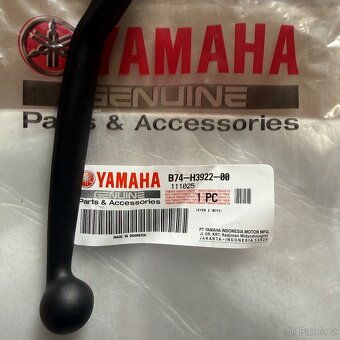 Pravá páčky - Yamaha X-MAX - 2