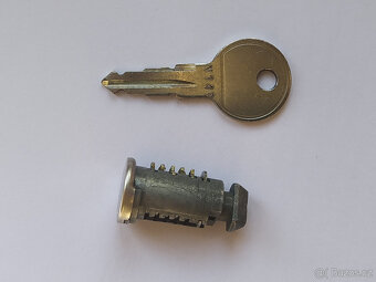 Zámek s klíčem Thule N148 - 2