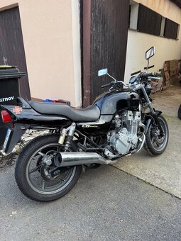 Honda CB 750 - 2