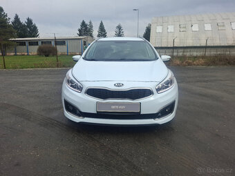 Kia Ceed 1.6CRDi 100kW,digi klima,tažné zařízení - 2