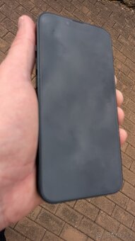 iPhone 13, 128 GB, 6,1" top stav - 2