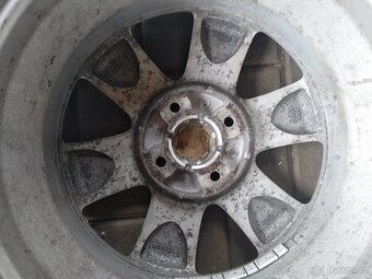 Prodám originál alu kola na Nissan Note - 2