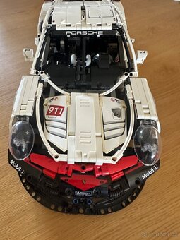 LEGO Technic 42096 Porsche 911 - 2