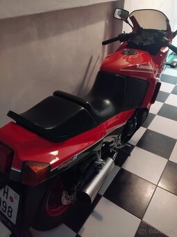 Kawasaki gpx 600r - 2