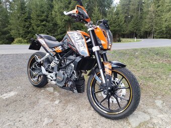 KTM Duke 200 TOP stav původ Německo - 2