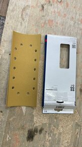 Bosch Brusný papír EXPERT C470 se 14 otvory 2608900850 - 2