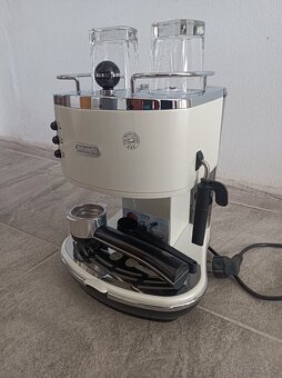 Kávovar DeLonghi - 2