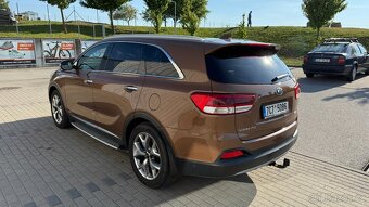 Kia Sorento, 4x4, z ČR, tažné, zimní komplety, panorama, max - 2