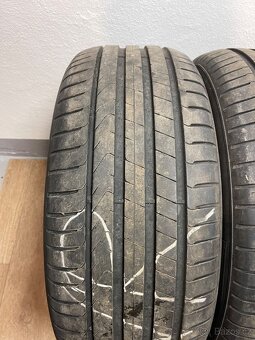 Pirelli 255/45/19 - 2