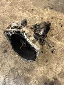 RENAULT LAGUNA III 2.0 16V-103Kw——PREVODOVKA TL4 A 017 - 2