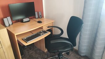 Prodám počítač HAL 3000 + monitor Acer - 2