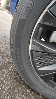 Letní pneu 215/50 R18 - 2
