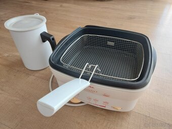 Prodám fritovací hrnec Tefal - 2