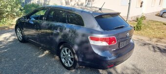 Toyota Avensis combi 1.8i  108kw - 2