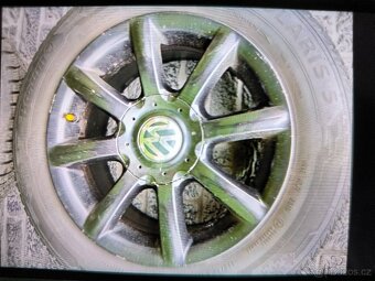 Prodám černá ALU 195/65r15 - 2