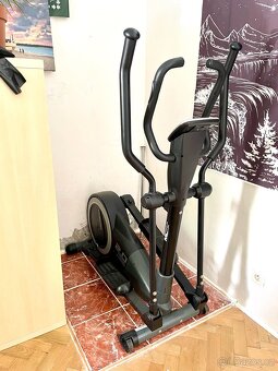 Pronájem posilovacího stroje – ideální na domácí trénink - 2