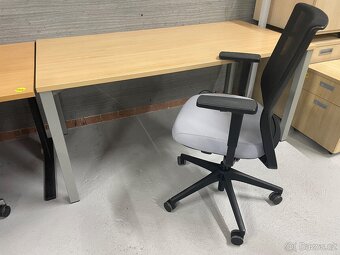 Kancelářský stůl 160x80, židle - 2