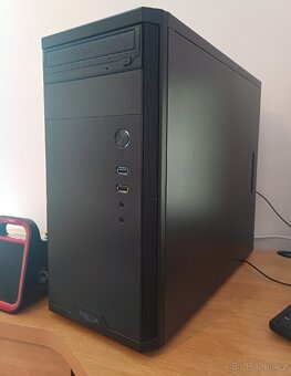 Stolní počítač – i3-8100, 8GB RAM, SSD + příslušenství - 2
