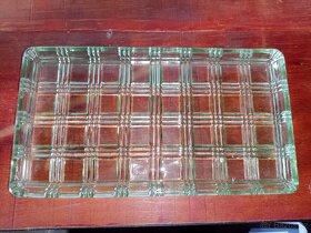 Skleněný tác zelenkavý, asi uranové sklo - 2