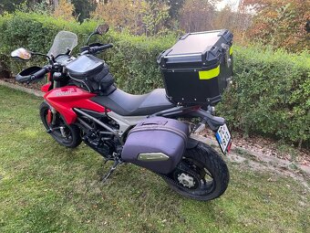 Ducati Hyperstrada 821 - 2