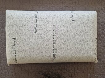 ortopedický polštář z paměťové bio pěny - 2