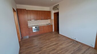 2+kk s balkónem a možností parkování, Palachova, Klíše - 2