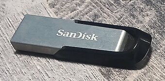 SanDisk Ultra Flair 32GB černá (flash disk) - 2