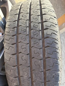 215/65/16c letní + hliníkové kola +šroube - 2