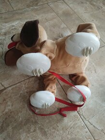 Vodící/chodící plyšový pejsek - 2