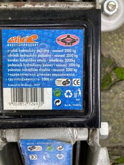 Hever, hydraulický zvedák 2t - 2