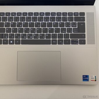 Dell Inspiron 16, i7, 32GB, 1 TB, Iris Xe - 2