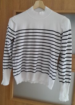 Dámský lehký svetřík, vel. M/L - 2