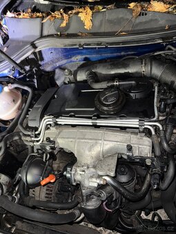 Motor a automatická převodovka 2.0 bkp - 2
