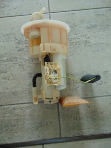 Palivové čerpadlo pro KIA RIO II - 2