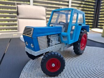 Traktor Zetor - 2