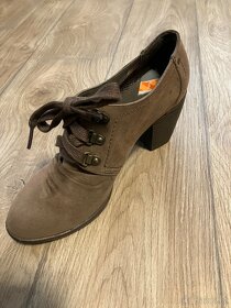 Jarní/podzimní boty na podpatku - 2