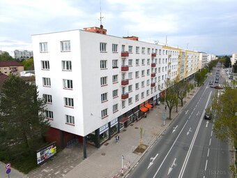 Pronájem bytu 2+kk, třída SNP - Hradec Králové - 2