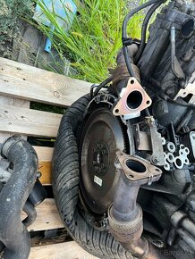 náhradni dily na motor OM 642.858 - 2